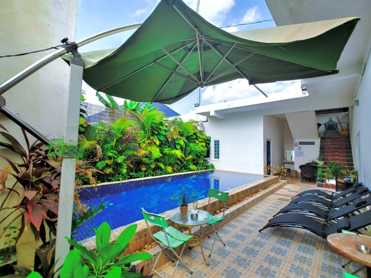 Bed & Bedzzz Hostel Siem Reap Buitenkant foto