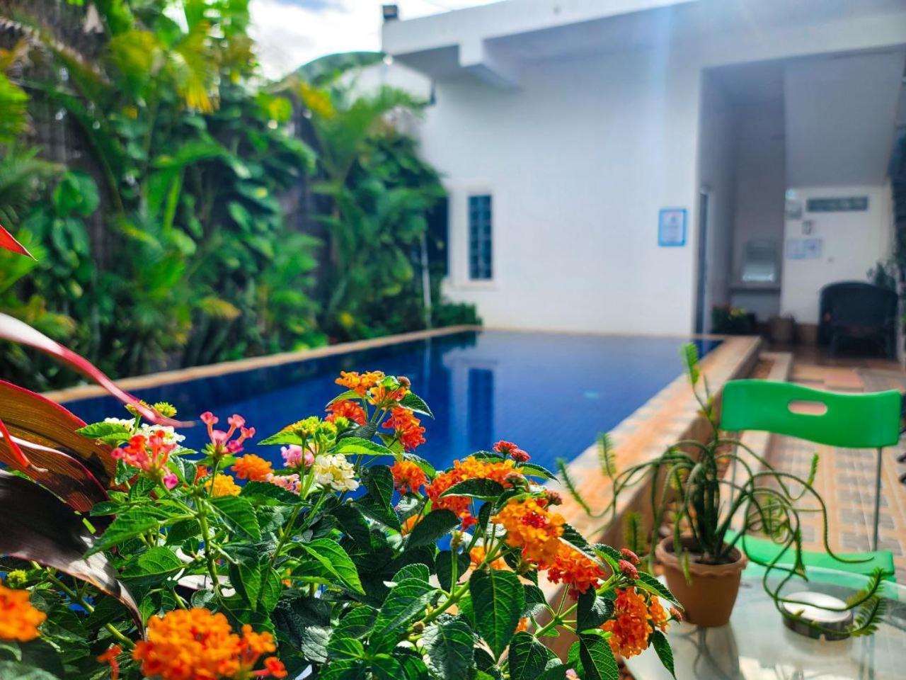 Bed & Bedzzz Hostel Siem Reap Buitenkant foto