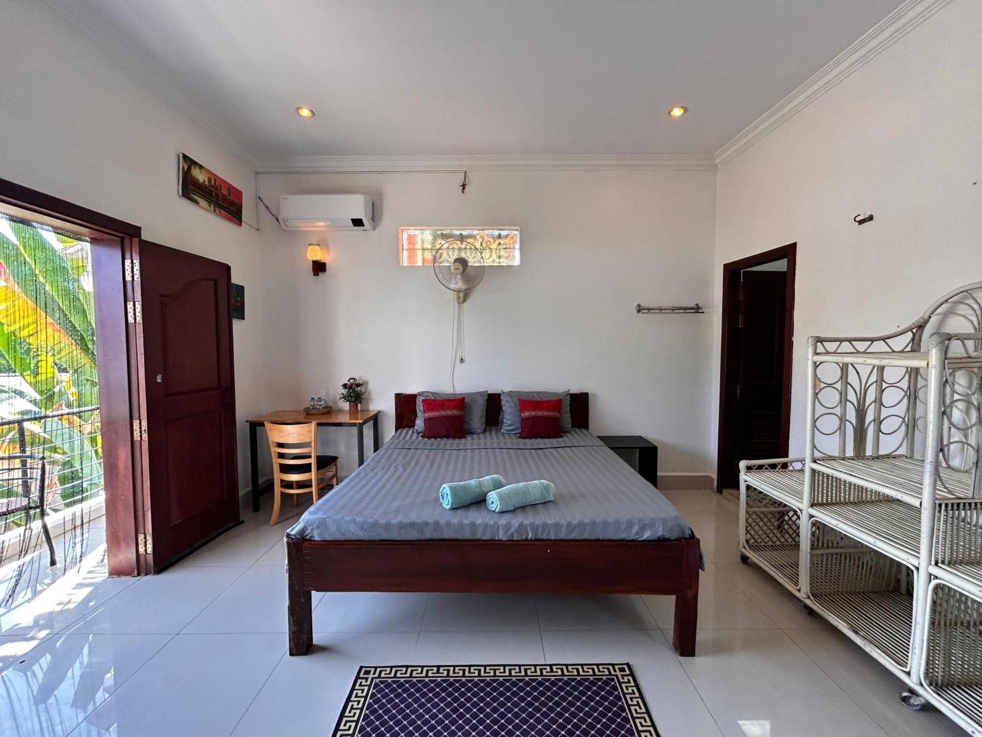 Bed & Bedzzz Hostel Siem Reap Buitenkant foto