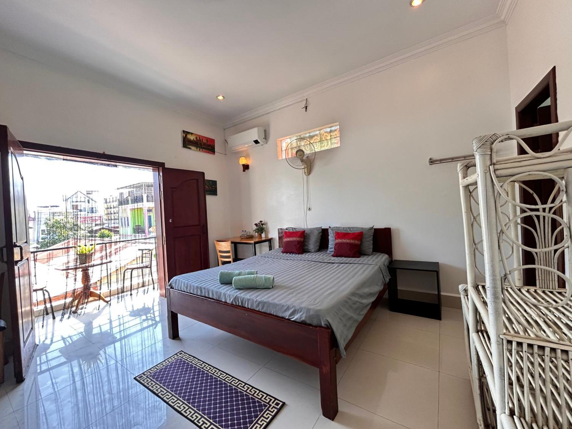 Bed & Bedzzz Hostel Siem Reap Buitenkant foto