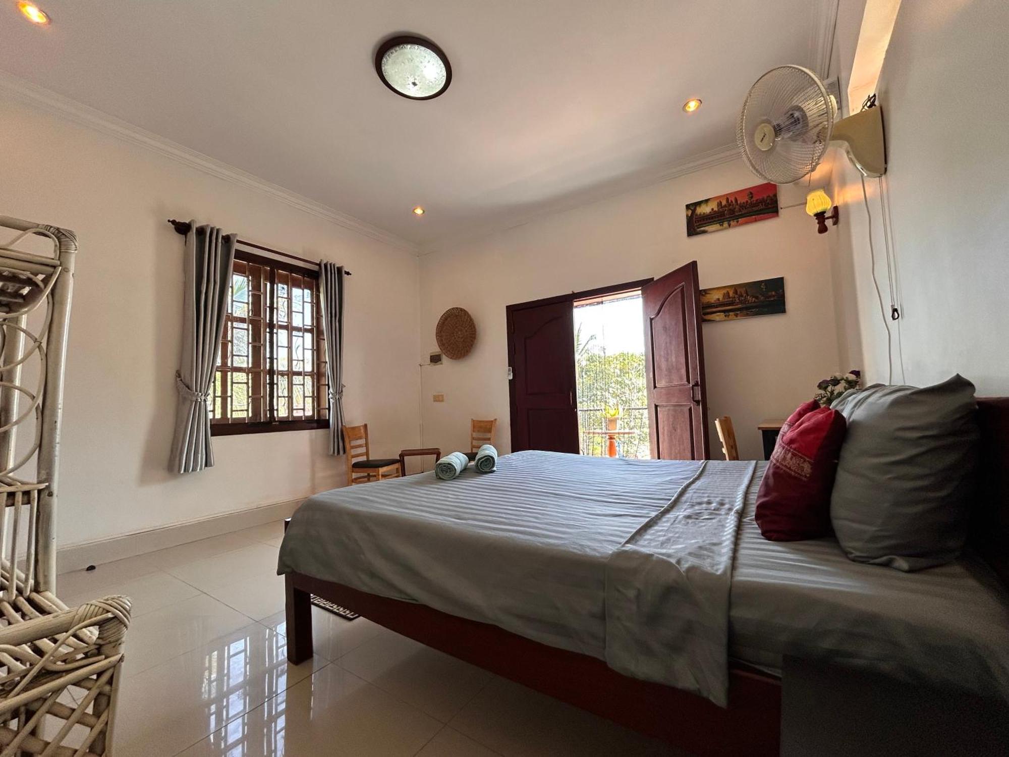 Bed & Bedzzz Hostel Siem Reap Buitenkant foto